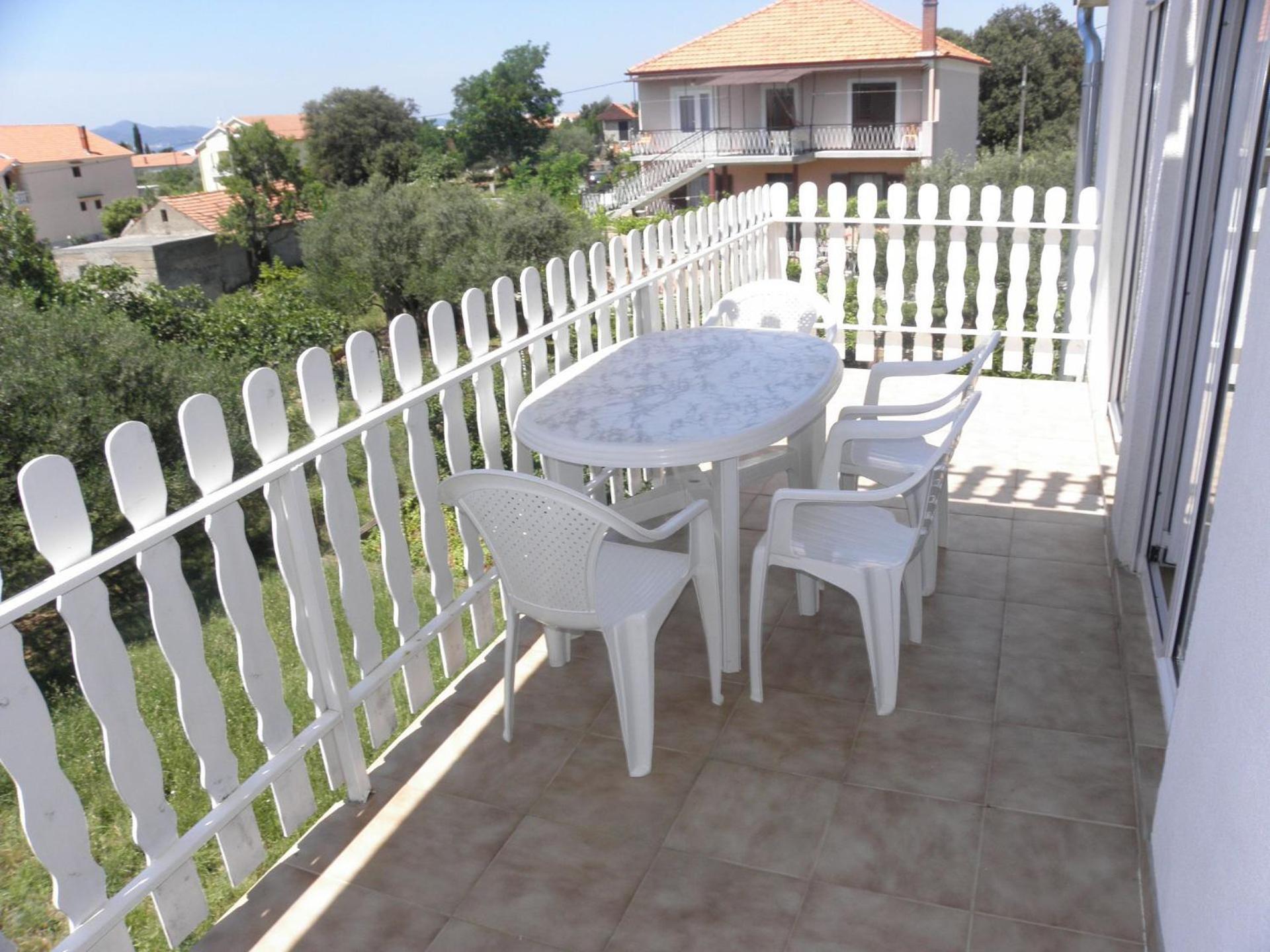 Apartments Zvone - 100 M From Sea Bibinje Extérieur photo